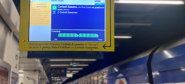 Image d'un écran à Paris Gare de Lyon affichant l'affluence à bord du prochain train