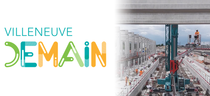 Logo où il est inscrit "Villeneuve Demain" accompagné d'une photo illustrant les travaux 1 après le début du chantier.