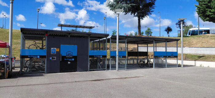 Photo du Parking vélo en gare de Grigny Centre.
