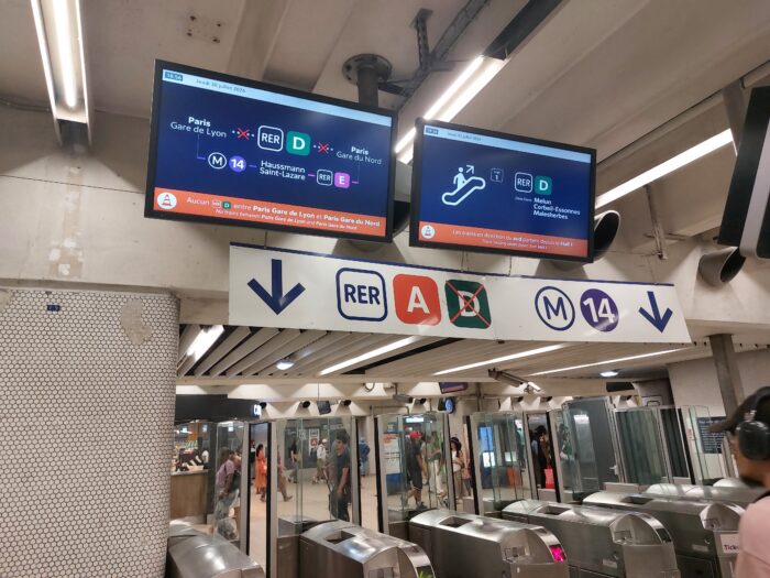 Photo prise pendant les travaux d'été 2026 à Paris Gare de Lyon.